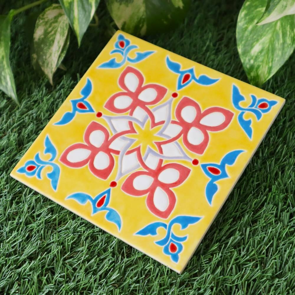 ◆タイルアート◆アラベスク模様 Ｂ◆レモンイエロー◆15㌢◆